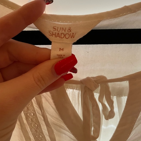 Flowy white blouse - Picture 2 of 4